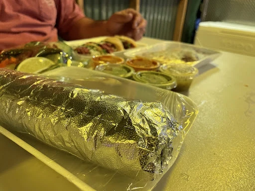El Bebo's street tacos & hotdogs photo 4